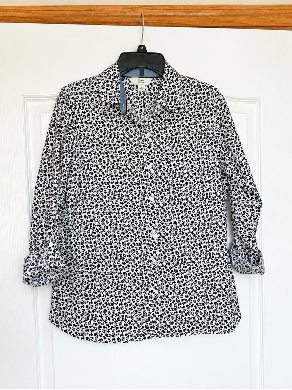 Croft & Barrow Black & White Printed Button-Up Shirt